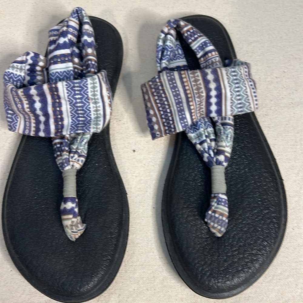 Sanuk Yoga Sling 2 Sandals | Size 7 | Tribal Aztec Print - Picture 2 of 6